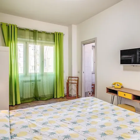 Apartment Tropical House Vatican Area