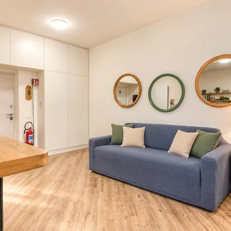 Tropical House Vatican Area Apartamento *